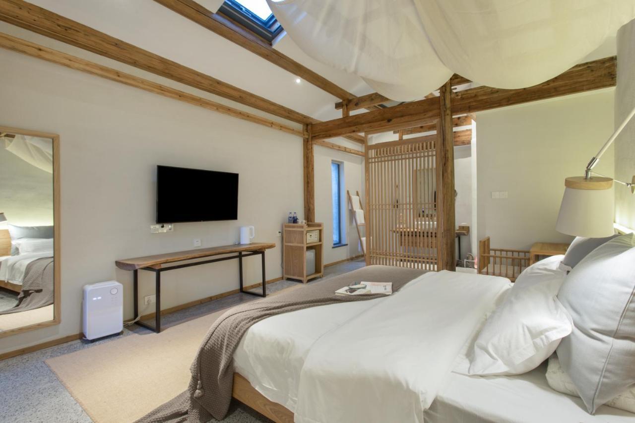 Hongcun Old Street Country House Huangshan Exterior photo